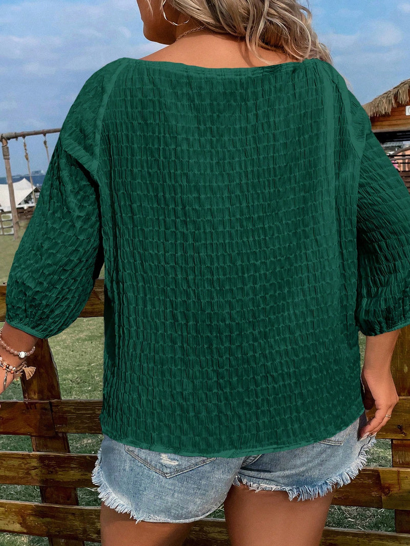 Blusa Feminina com laço na gola. Plus Size - Mirna