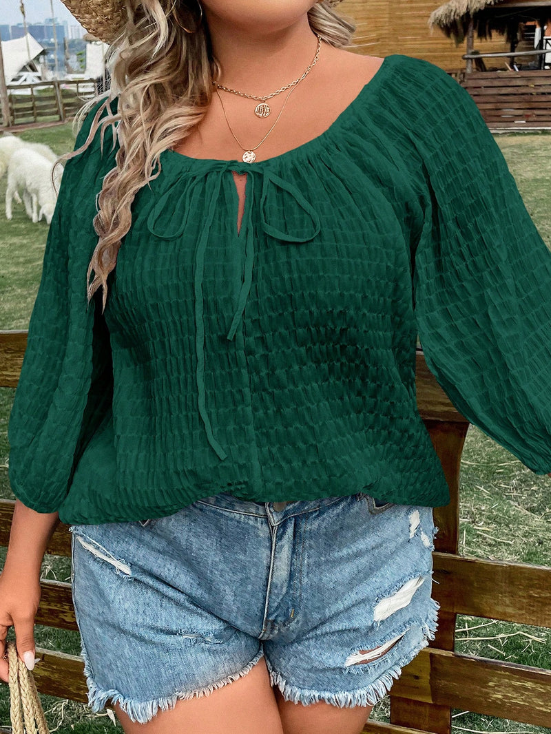 Blusa Feminina com laço na gola. Plus Size - Mirna