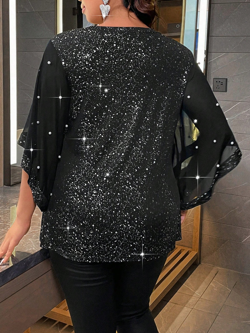 Blusa feminina com estampa de pérolas brilhantes e mangas sino. Plus Size - Analú