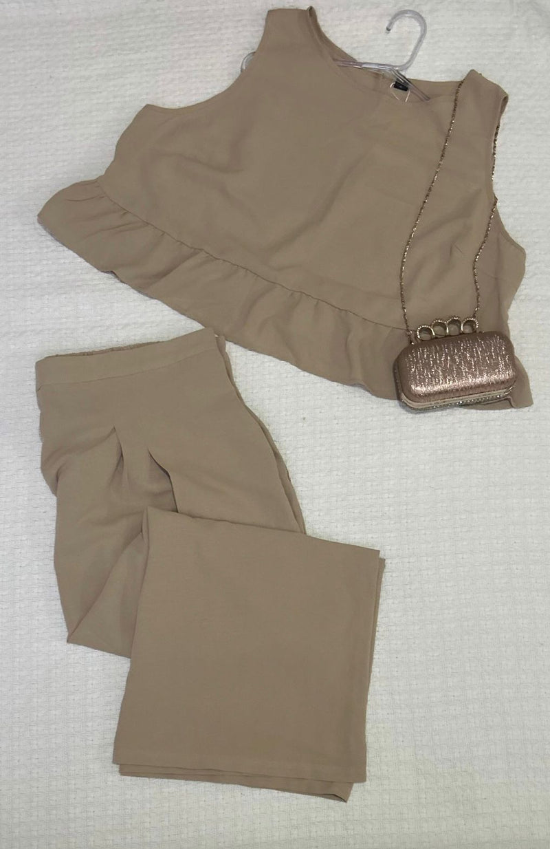 Conjunto feminino. Plus Size - Lena