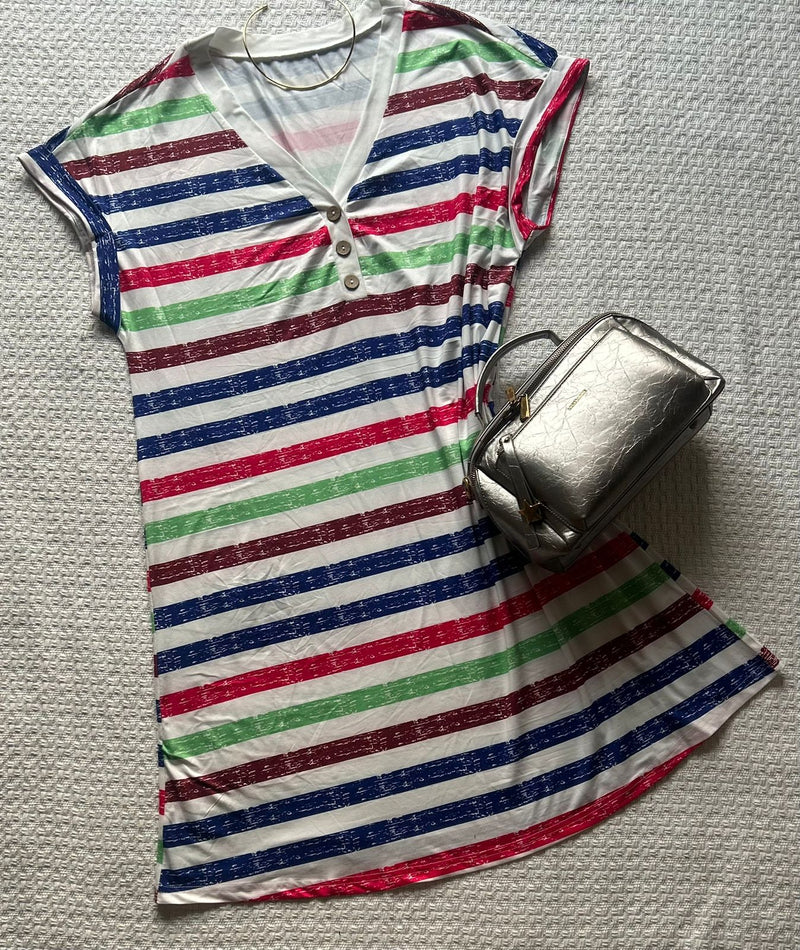 Vestido Feminino de Manga Curta com Decote em V. Plus Size - Ritha