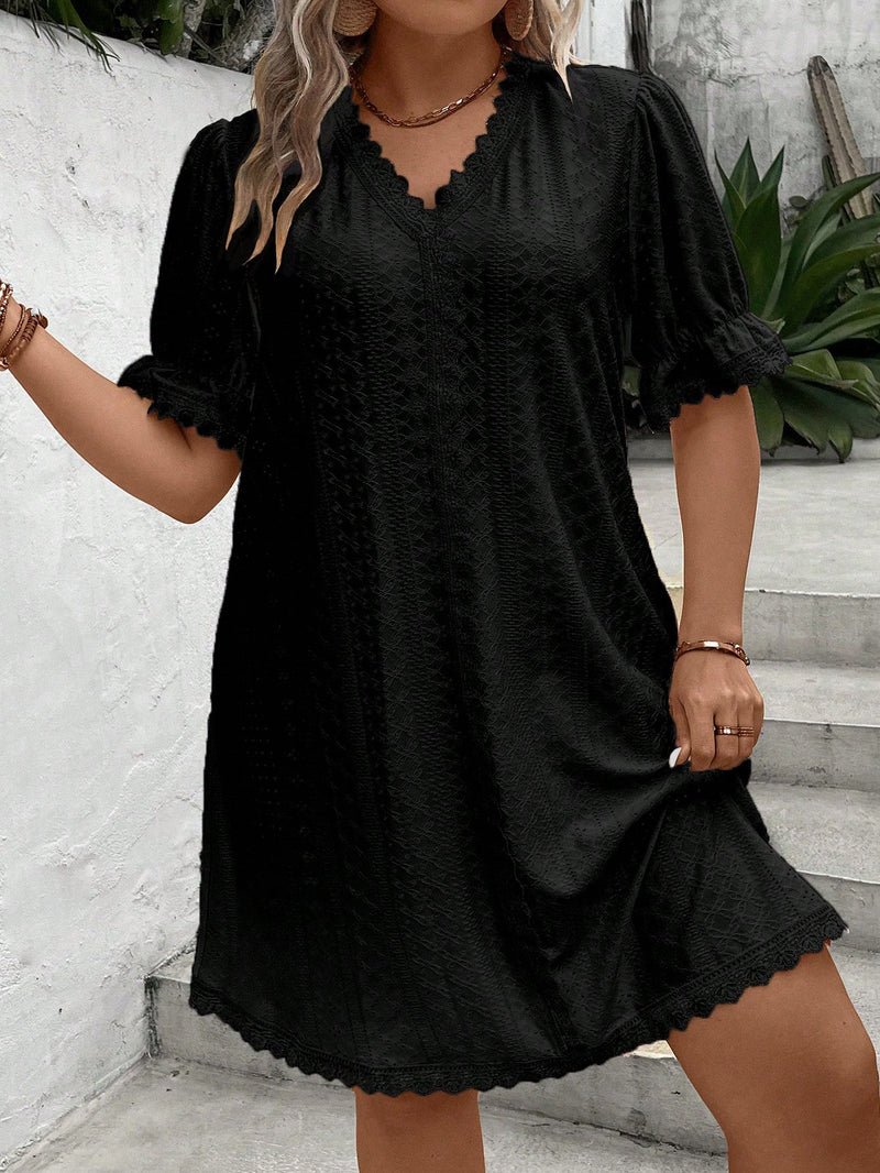 Saída de Praia com Renda Contrastante e Mangas com Babados - Kora. Plus Size