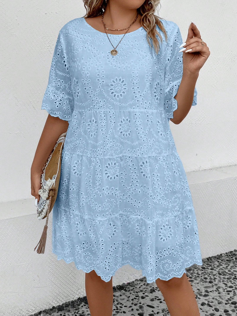 Vestido Feminino com Bordado De Ilhós. Plus Size - Lisandra
