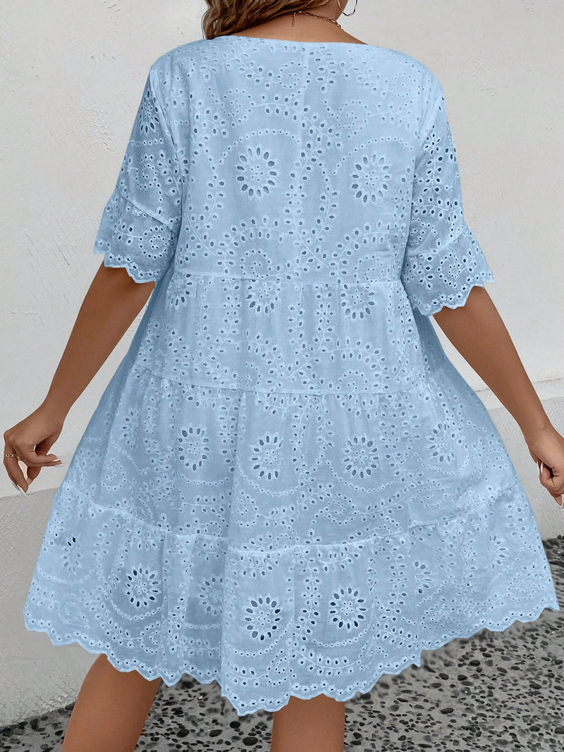 Vestido Feminino com Bordado De Ilhós. Plus Size - Lisandra