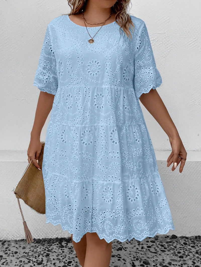 Vestido Feminino com Bordado De Ilhós. Plus Size - Lisandra