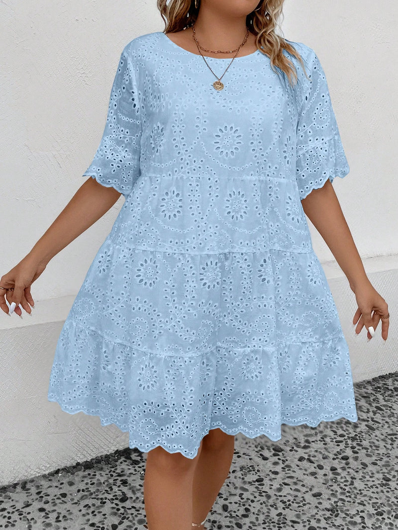 Vestido Feminino com Bordado De Ilhós. Plus Size - Lisandra